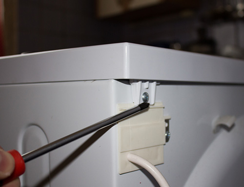 Схема разборки стиральной машины индезит. Инструкция по разборке стиральных машин с вертикальной крышкой. Лицевая панель и блок управления